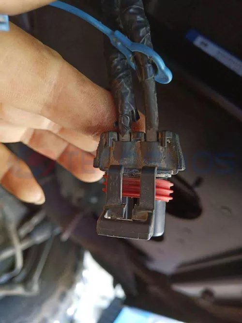 Car Connector air Pump Plug with 2 Pins for Hummer CT2-0129M - image 3