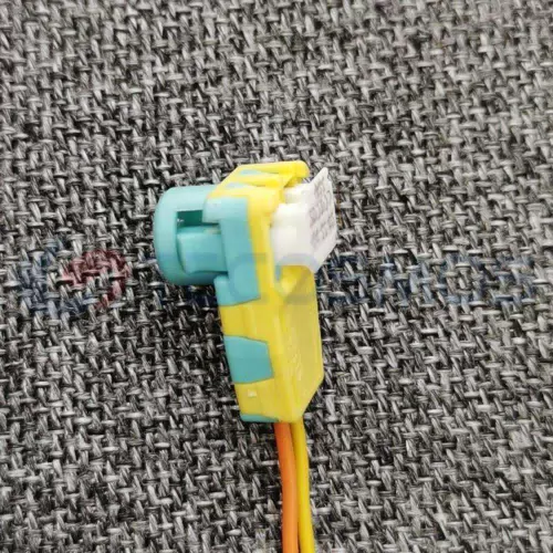 Car Connector For Mercedes-Benz green white cover plug of secondary sensor has two pins CT2-0148M-6 - image 2