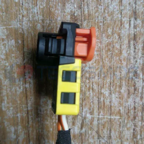 Car Connector For Volkswagen sensor plug 2-0186 has two Female pins of 3-0037G CT2-0151M-6 - image 3
