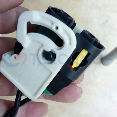 Car Connector For Peugeot blower resistance plug and booster pump plug with 2 pins CT2-0199M - image 3