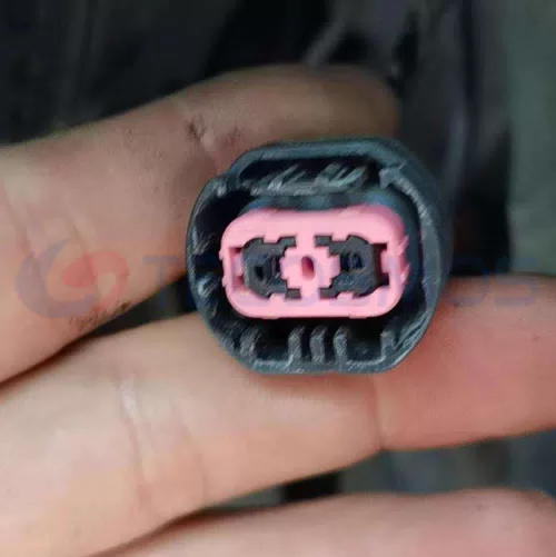Car Connector For Toyota Highlander fog lamp plug with 2 pins CT2-0430M-3 - image 3
