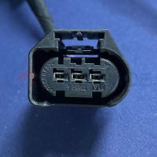 Car Connector For Mercedes-benz For engine oil level sensor plug For Mercedes-benz with 3 pins CT3-0097M-2