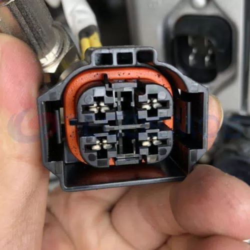 Car Connector For electronic fan plug has 4 wires and 4 pins CT4-0053M-1