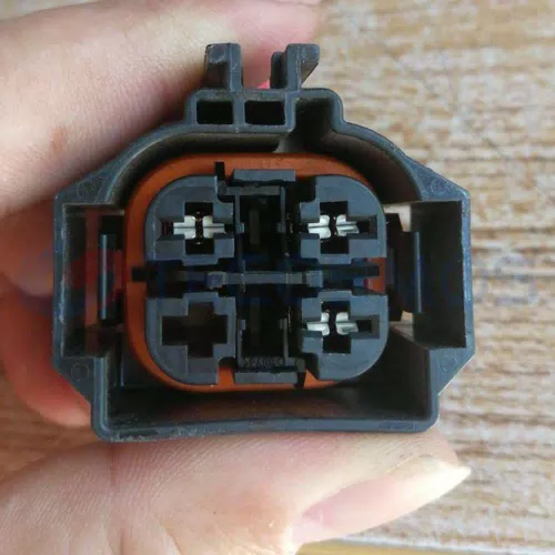 Car Connector For BMW electronic fan plug 8380376 has a dead hole with 3 wires and 4 pins CT4-0053M - image 3