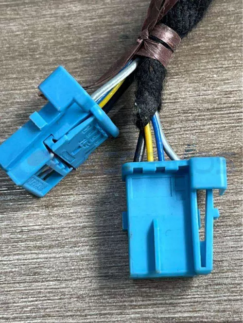 Car Connector for 4pin for Mercedes-Benz and for BMW Plugs CT4-0100M-3 - image 2