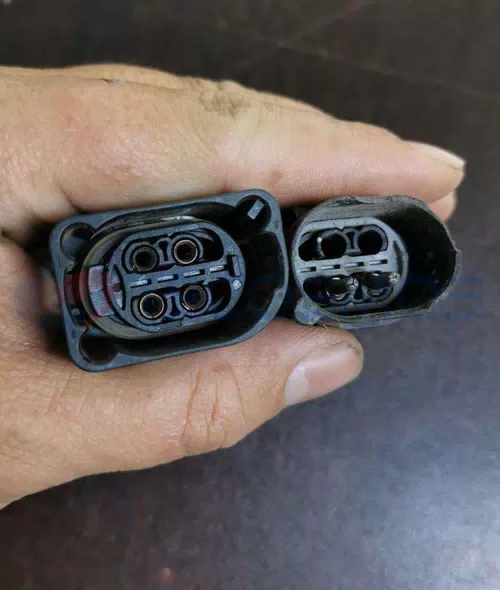 Car Connector For BMW For BMW fan plug with 4 pins CT4-0119M-1 - image 3