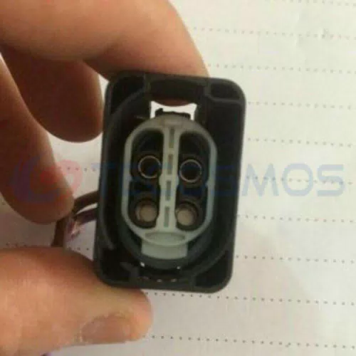 Car Connector For 4pin plug For BMW F18 fuel pump assembly CT4-0119M