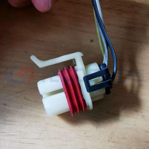 Copper Contact Car Connector for Buick Plug with 4 Pins IP66 Rated Nylon ABS Housing Model CT4-0180M - image 3