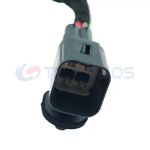 Waterproof Wire Connector the Cable Harness Plug Sensor Is Suitable for Luxgen 4-pin Male CT4-0260G - image 4