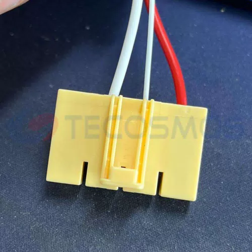 Car Connector For Audi For Oil Pump Plug For Audi with 4 pins CT4-0292M-1 - image 2