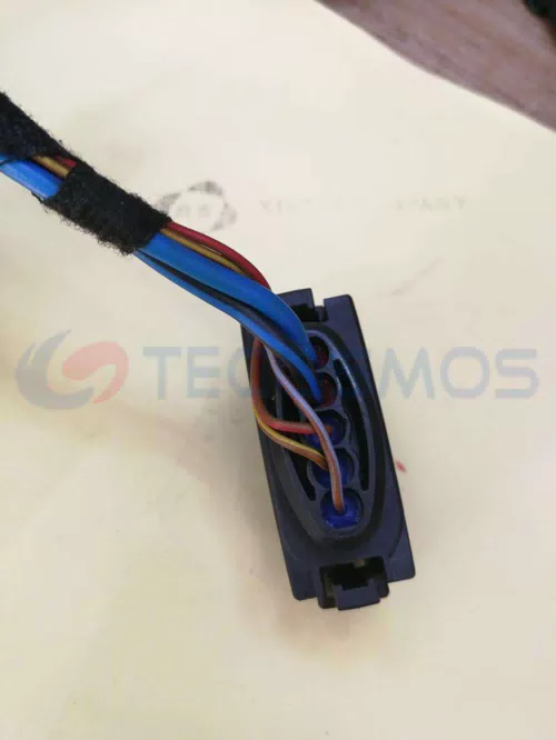 Automotive Wiring Harness Connector Plug Waterproof Shell Suitable for BMW 5pin Female CT5-0019M - image 3